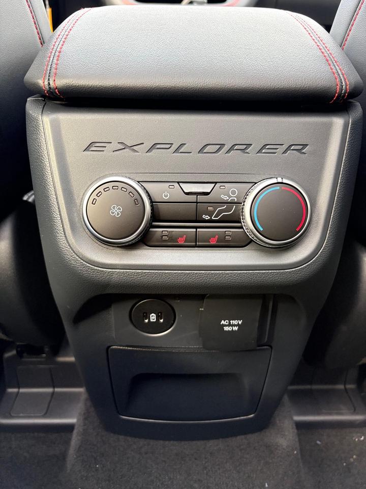 2026 Ford Explorer ST-Line 4dr 4x4 Photo