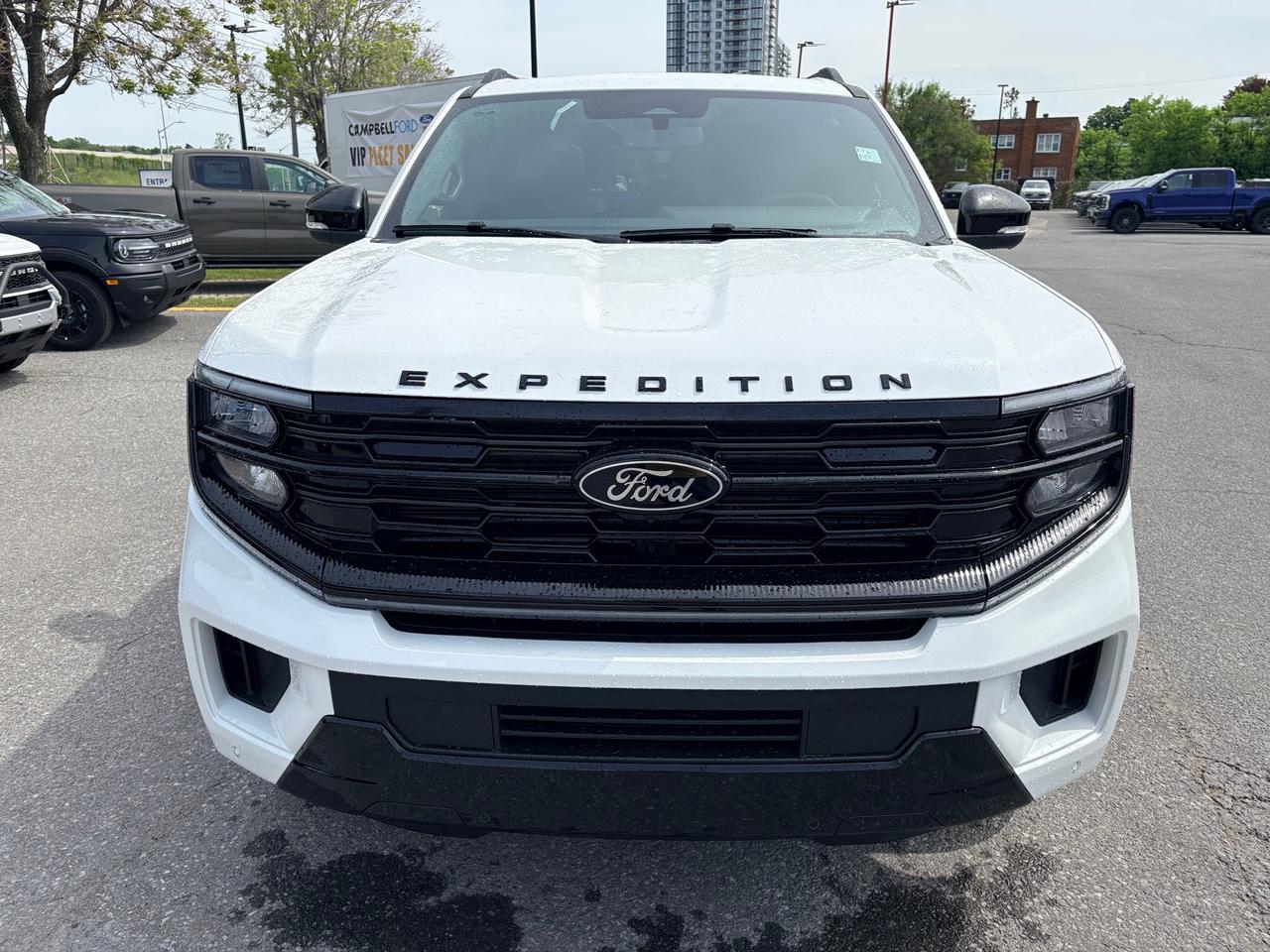 2026 Ford Expedition Max Platinum 4dr 4x4 Photo