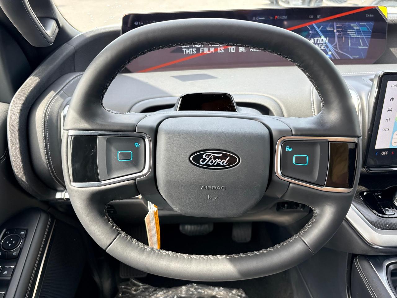 2026 Ford Expedition Max Platinum 4dr 4x4 Photo