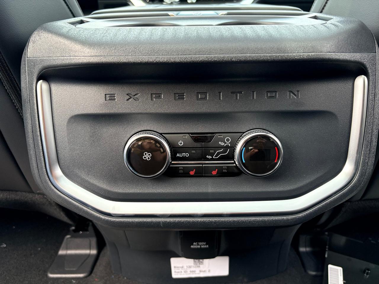 2026 Ford Expedition Max Platinum 4dr 4x4 Photo