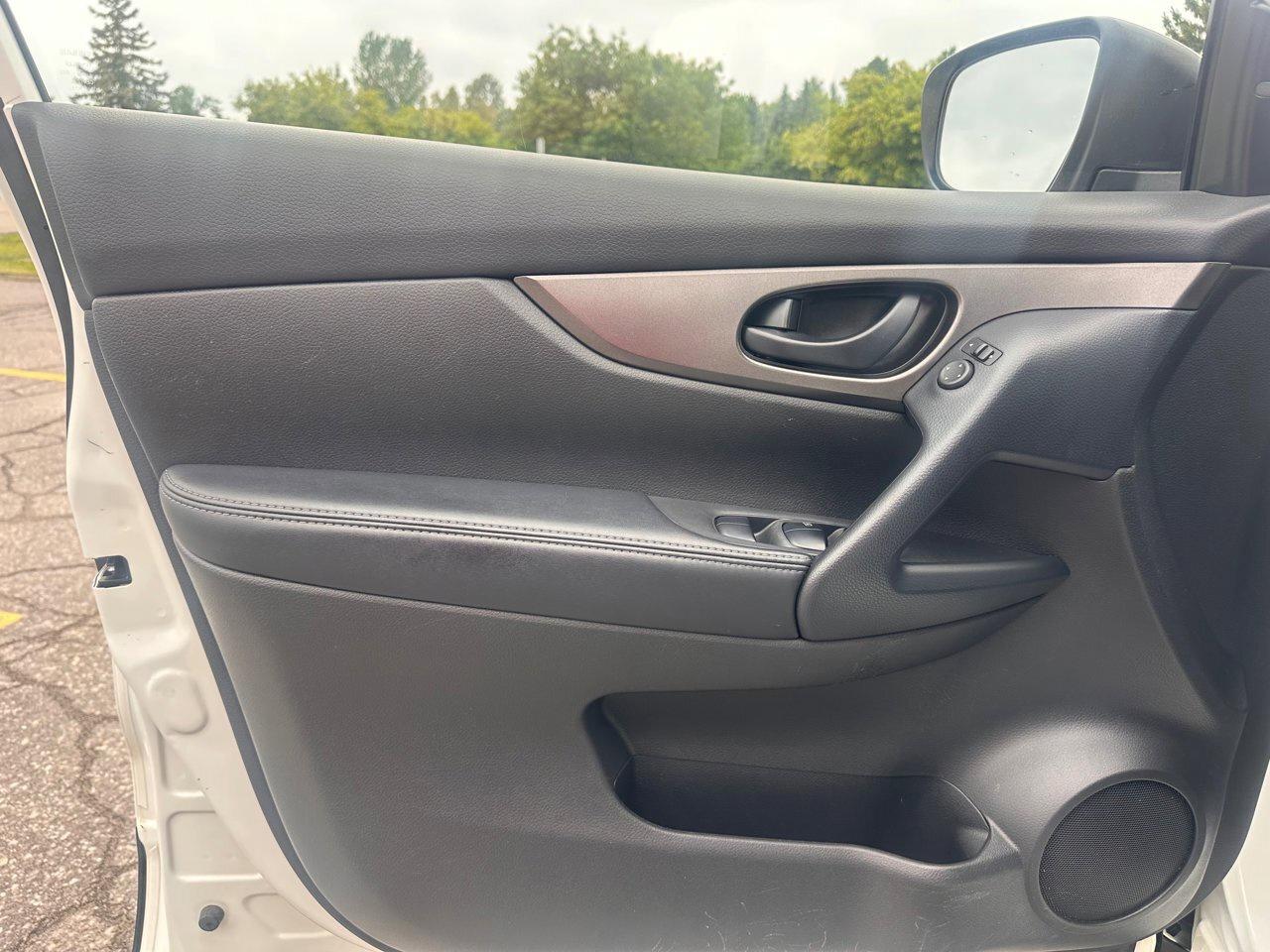 2020 Nissan Qashqai SV Photo