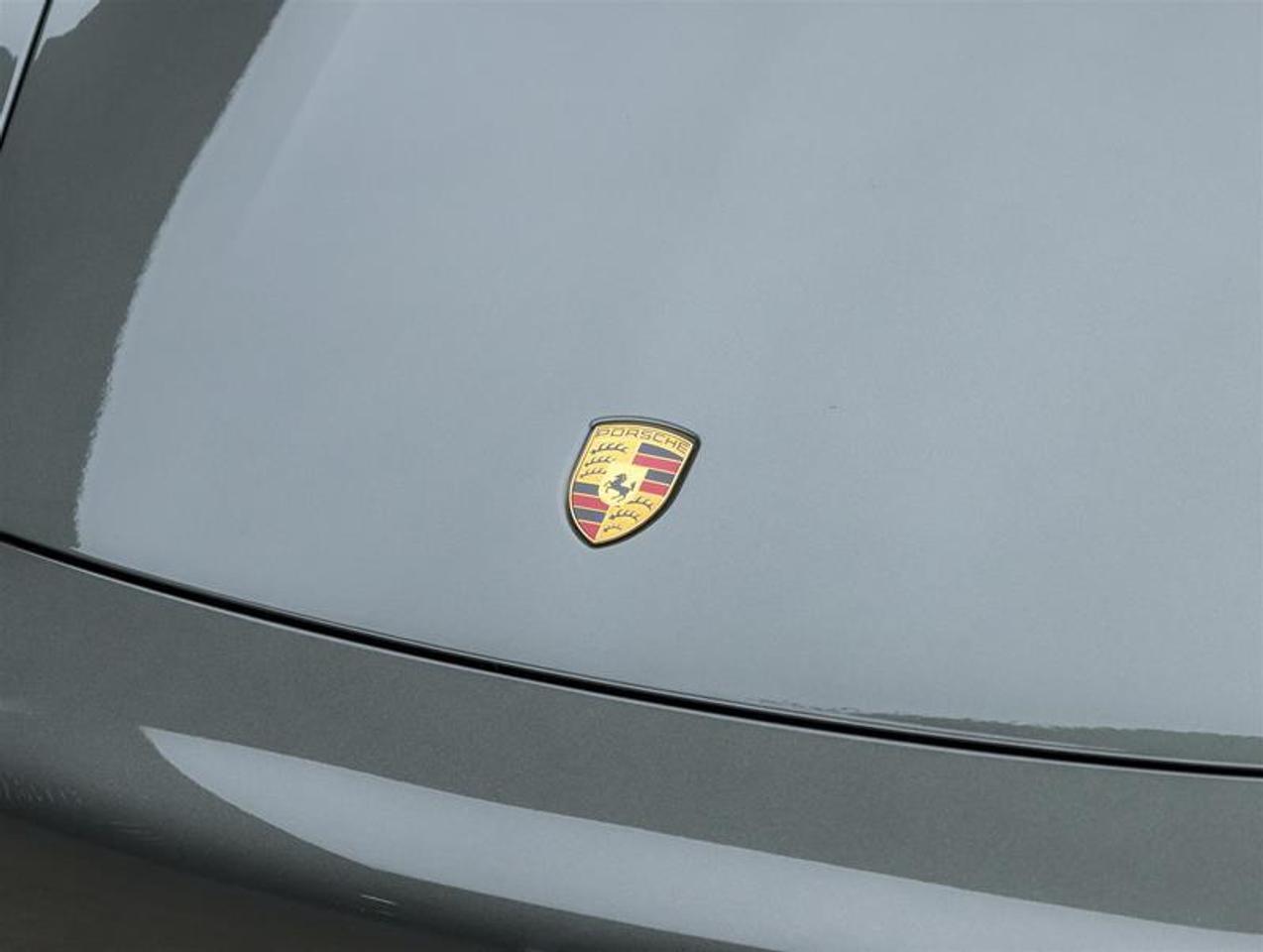 2023 Porsche 911  Photo2