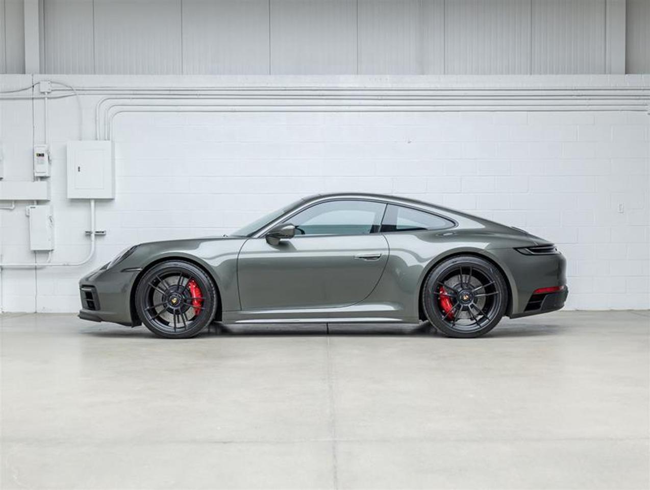 2023 Porsche 911  Photo