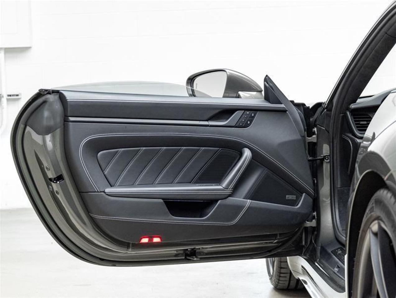 2023 Porsche 911  Photo