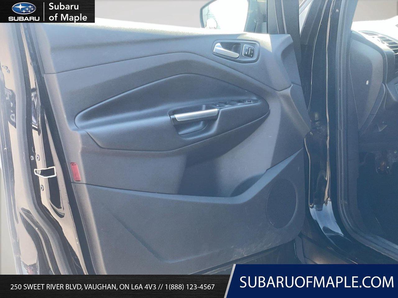 2017 Ford Escape FWD 4DR TITANIUM Photo