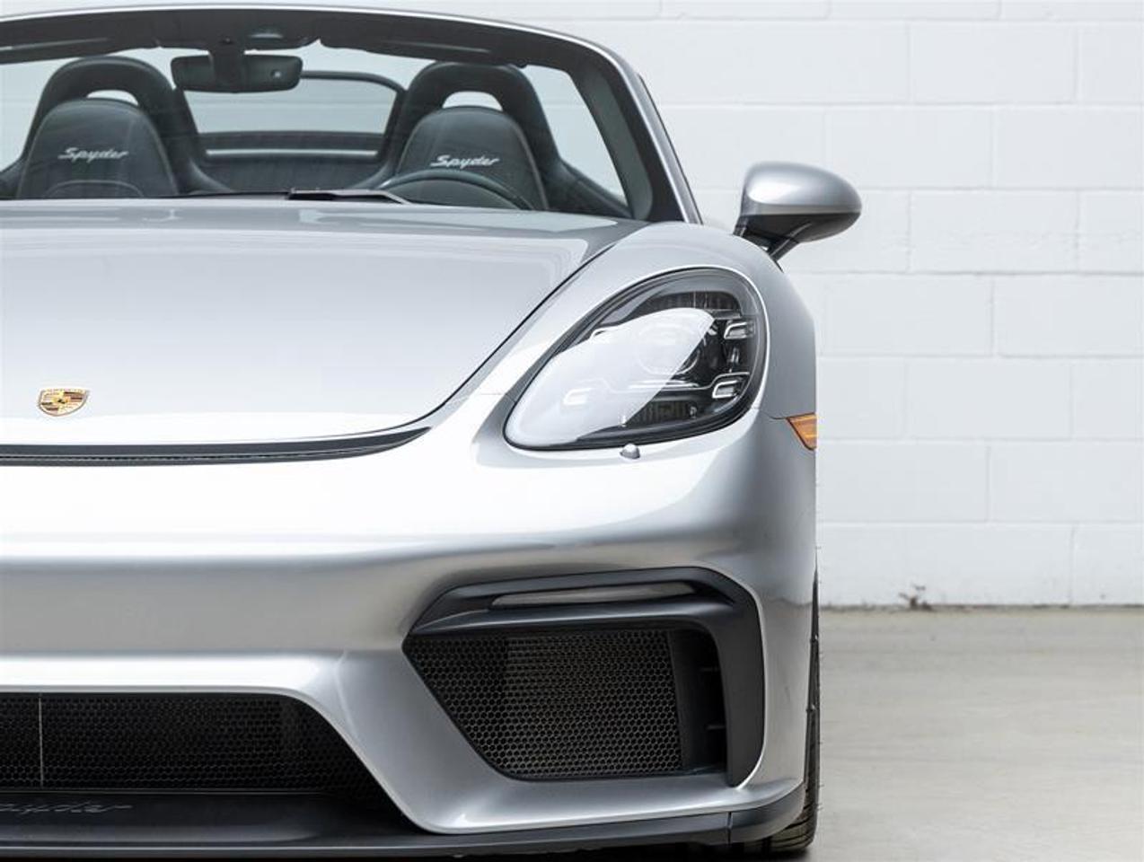 2021 Porsche 718 Spyder  Photo4