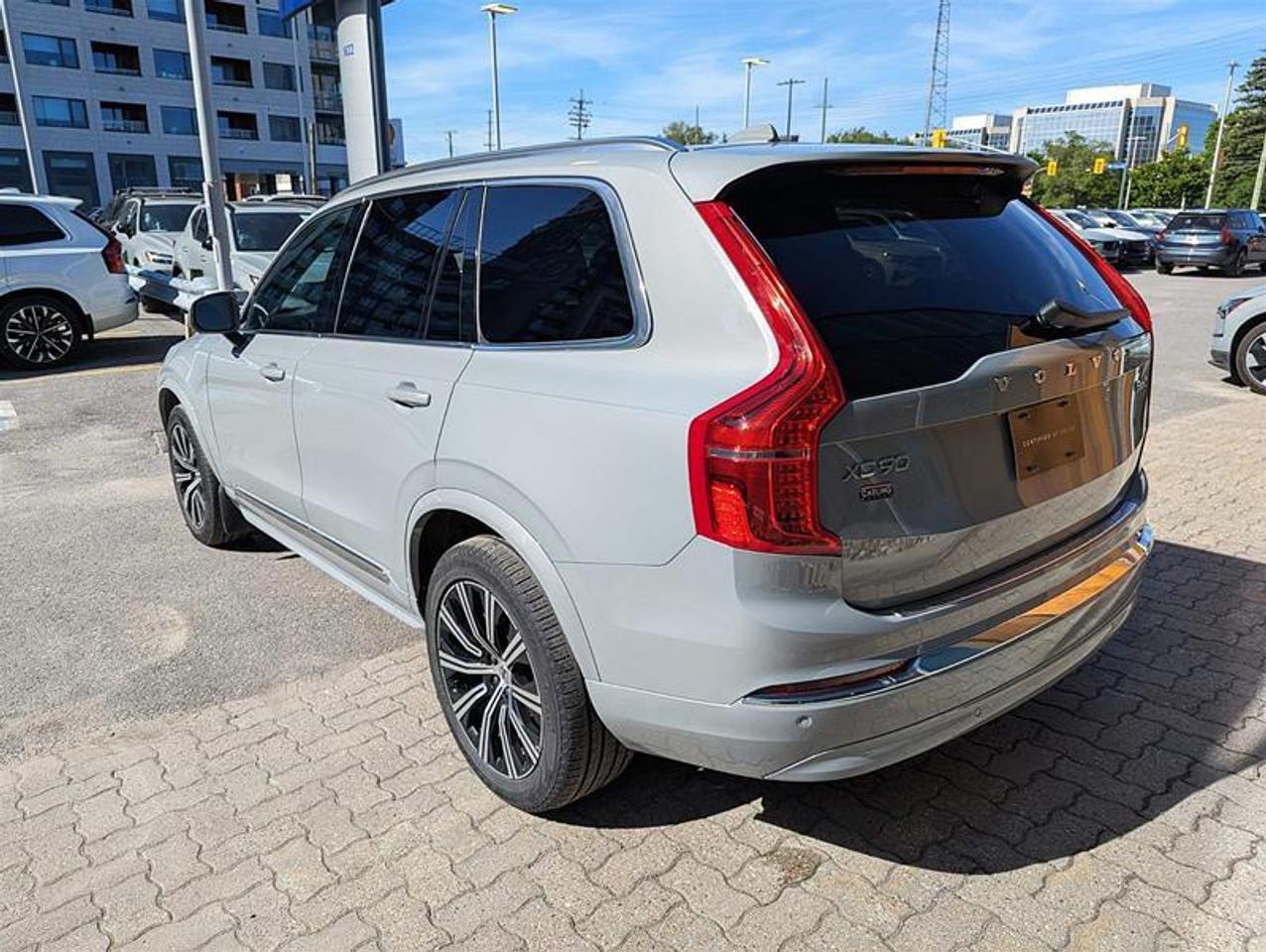 2024 Volvo XC90 B6 Core   7 Pass   Climate   Low KM   Clean Photo