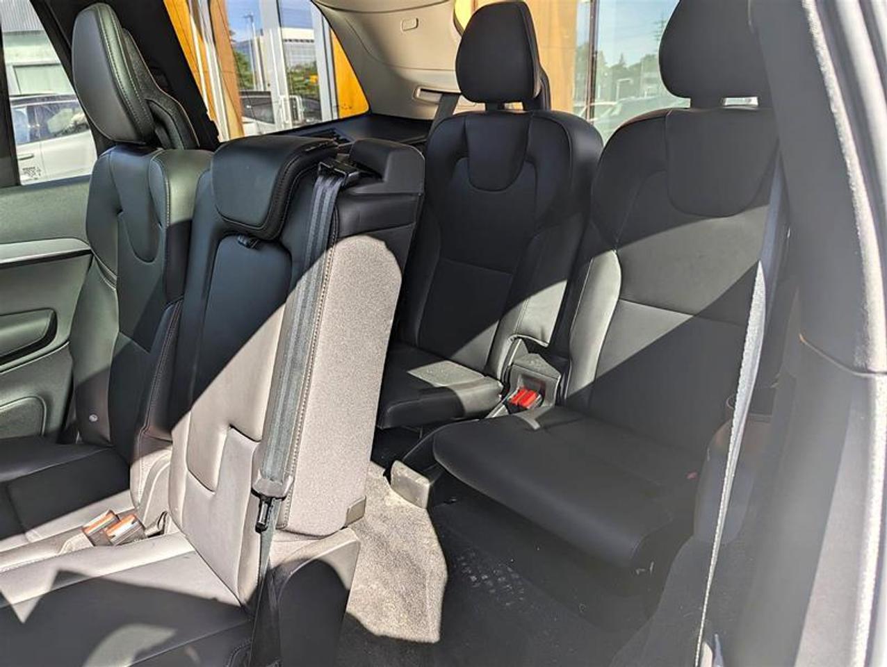 2024 Volvo XC90 B6 Core   7 Pass   Climate   Low KM   Clean Photo