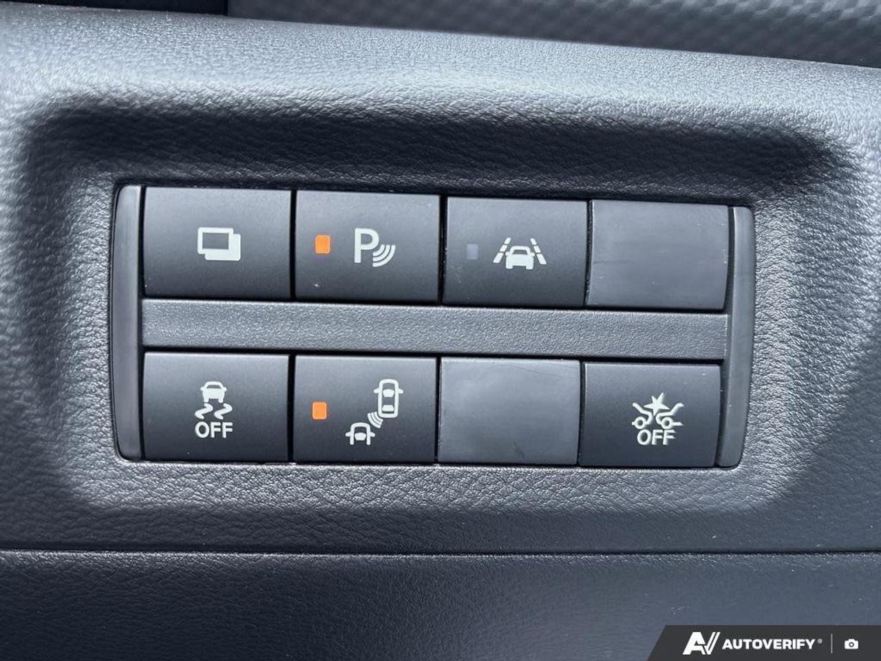 2024 Nissan Kicks S Photo