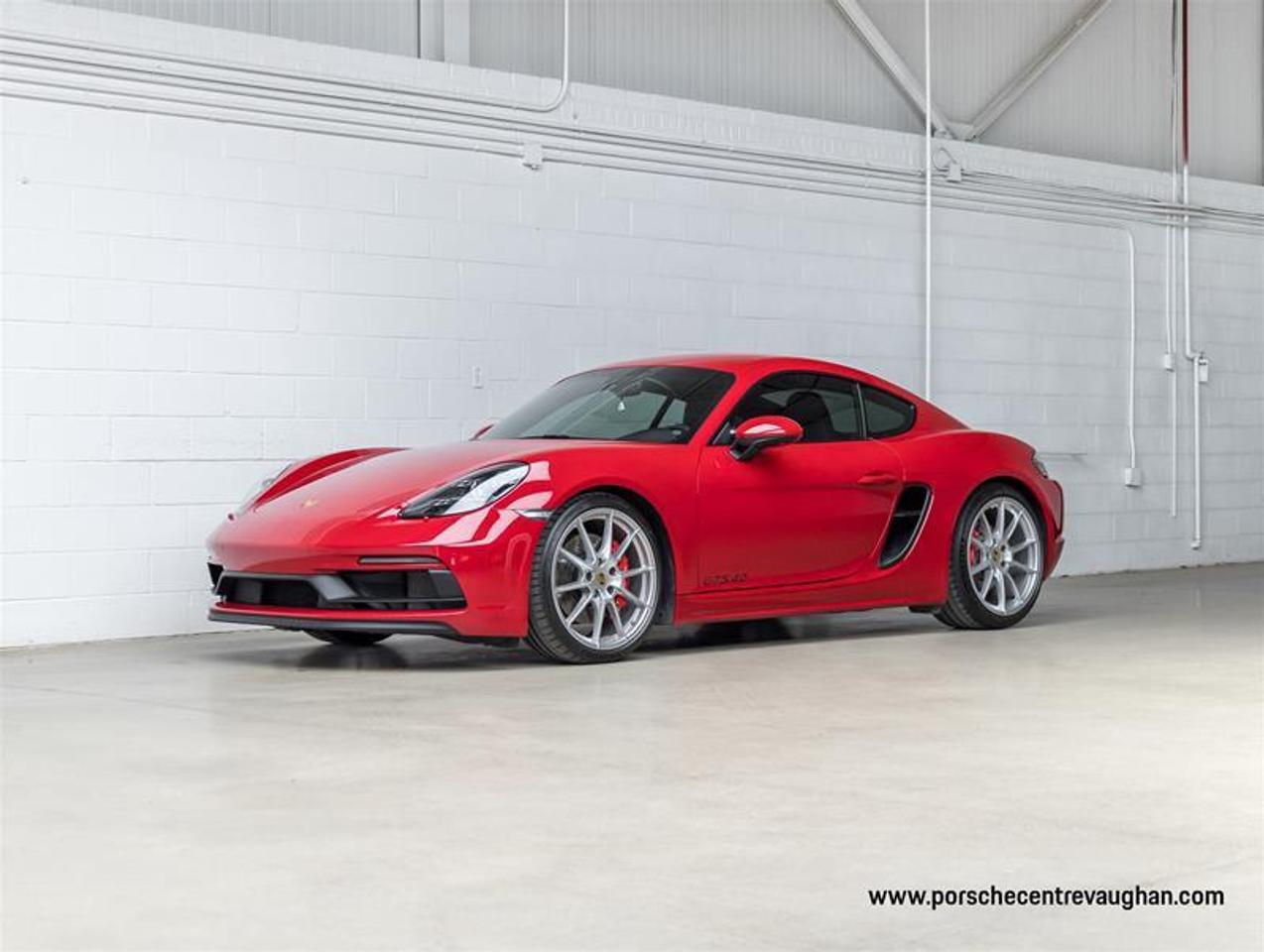 2024 Porsche 718 Cayman  Photo