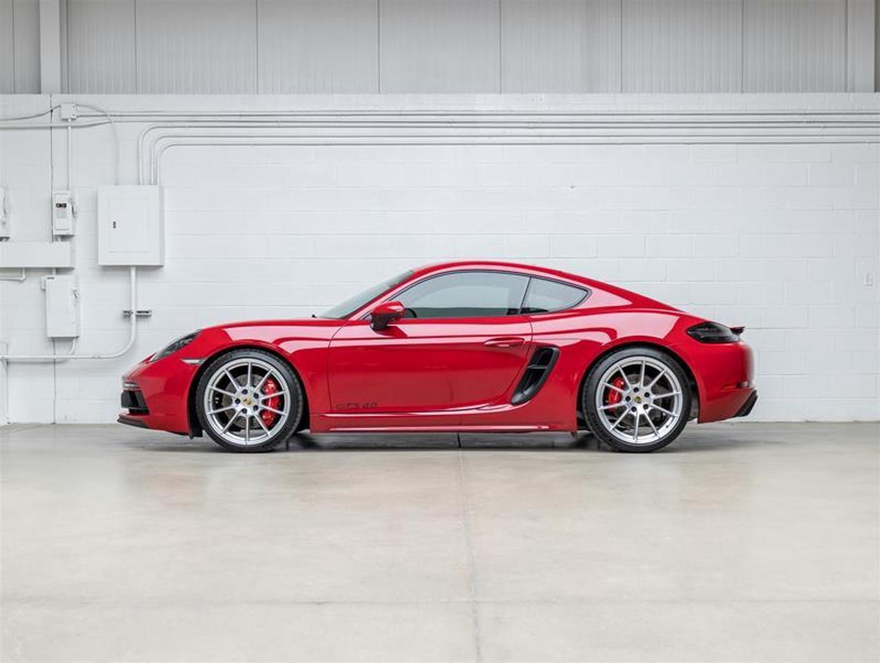 2024 Porsche 718 Cayman  Photo
