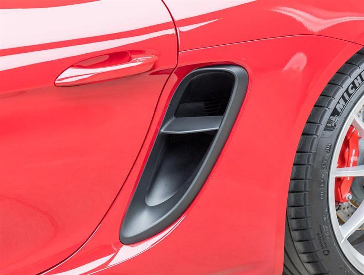 2024 Porsche 718 Cayman  Photo
