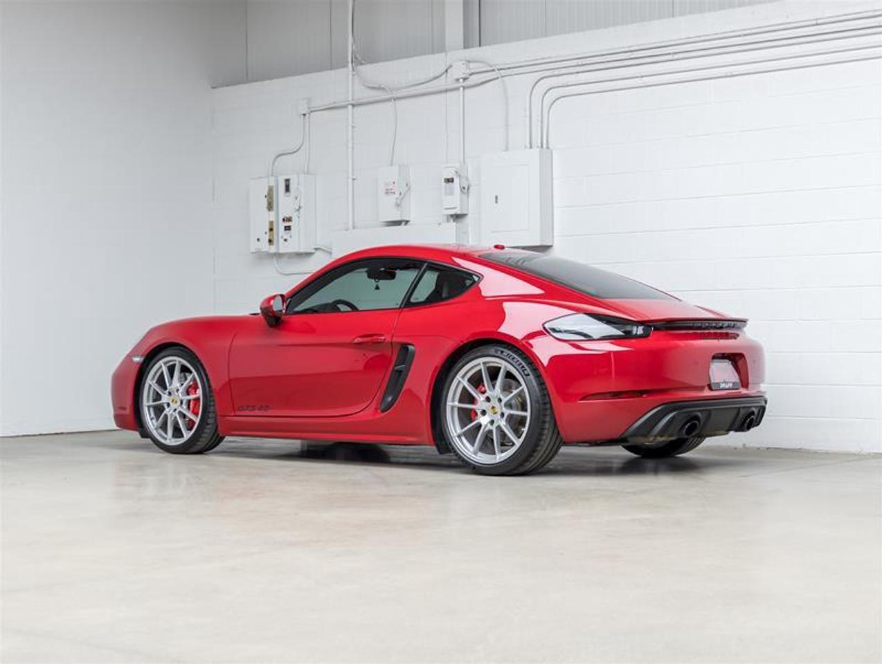 2024 Porsche 718 Cayman  Photo