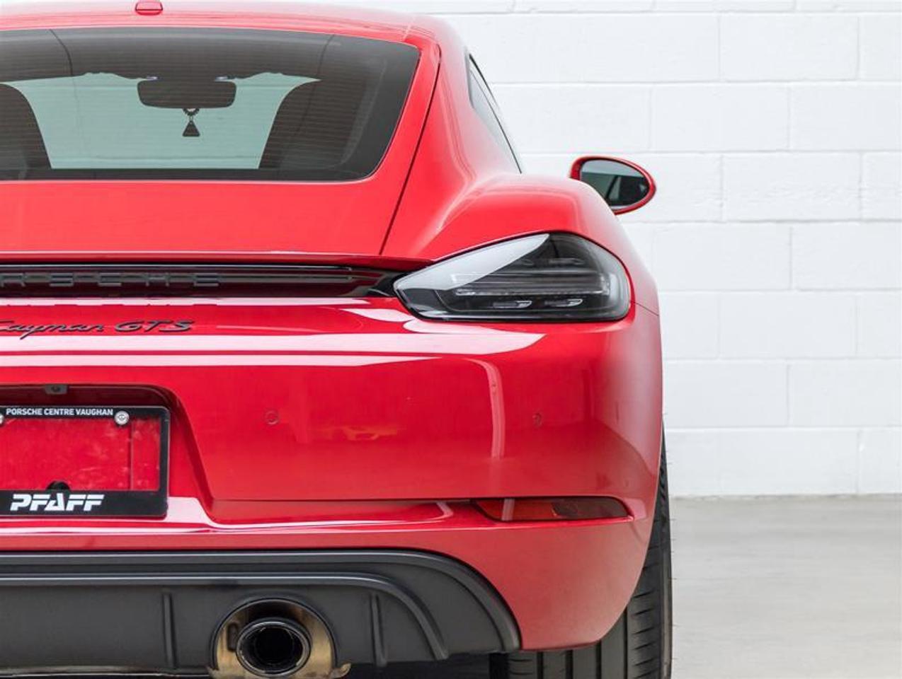 2024 Porsche 718 Cayman  Photo