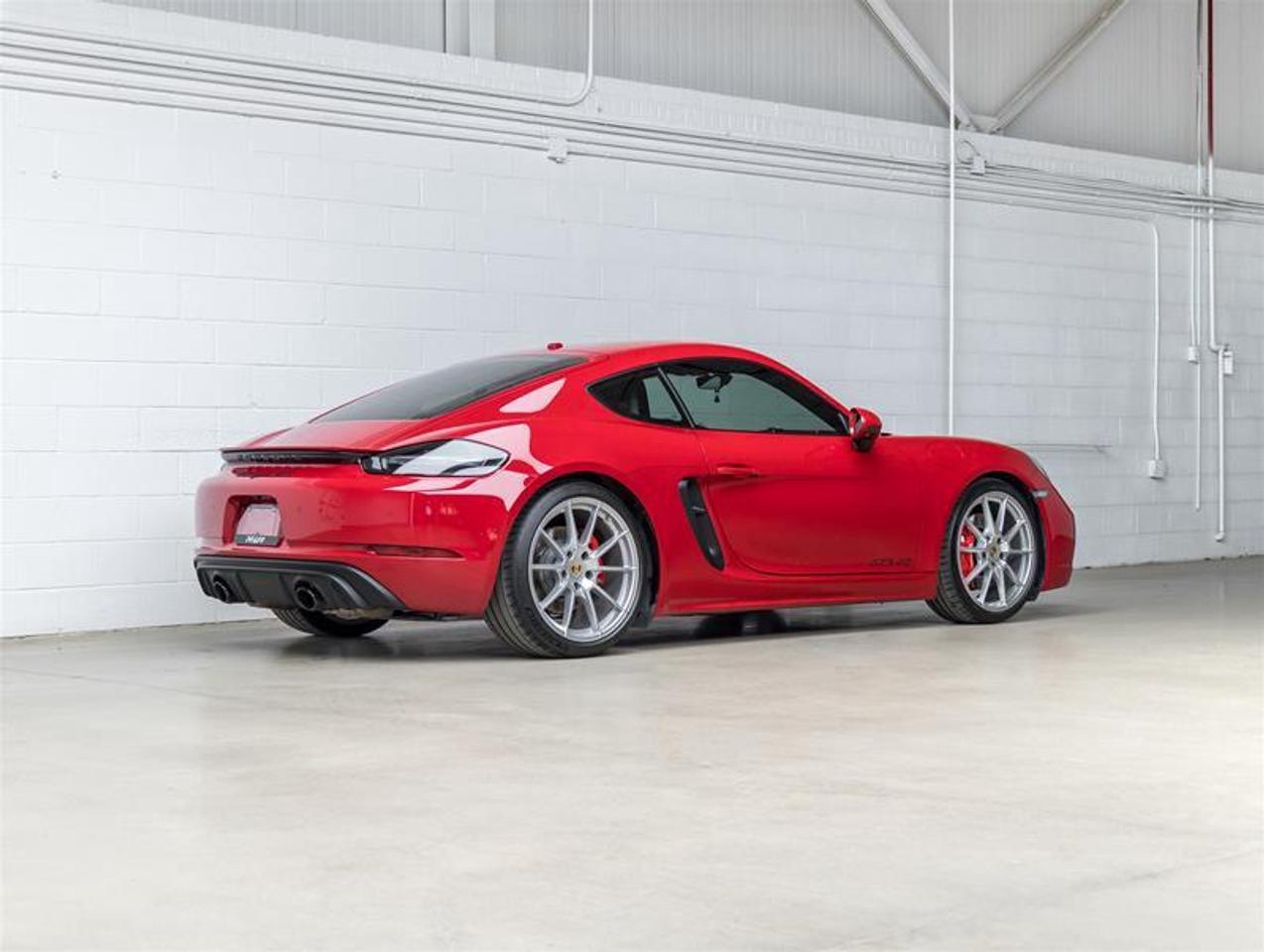 2024 Porsche 718 Cayman  Photo