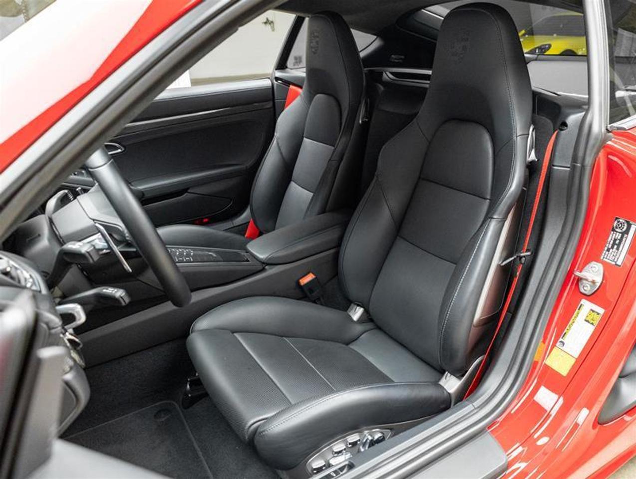2024 Porsche 718 Cayman  Photo