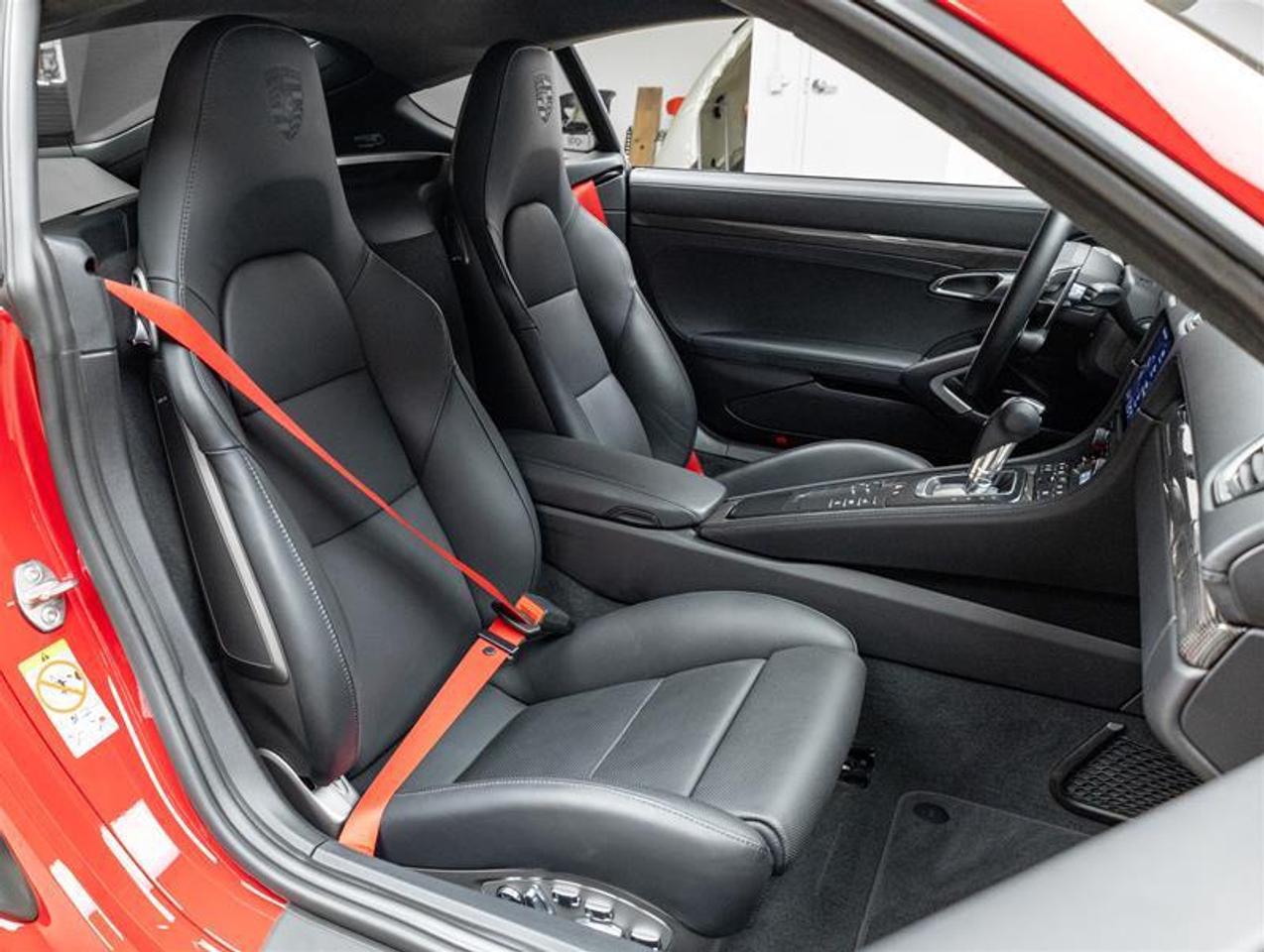 2024 Porsche 718 Cayman  Photo