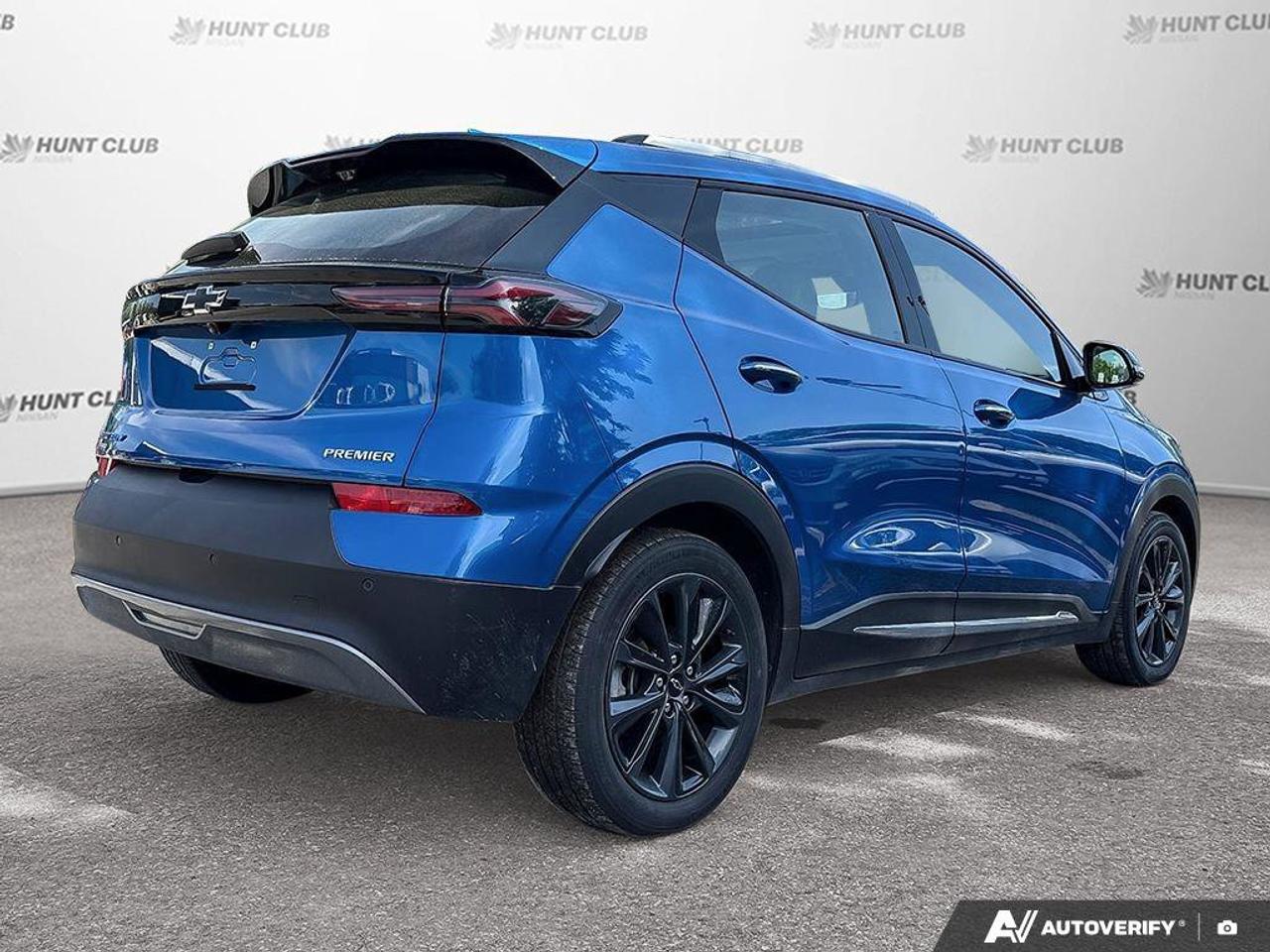 2022 Chevrolet Bolt EUV Premier Photo
