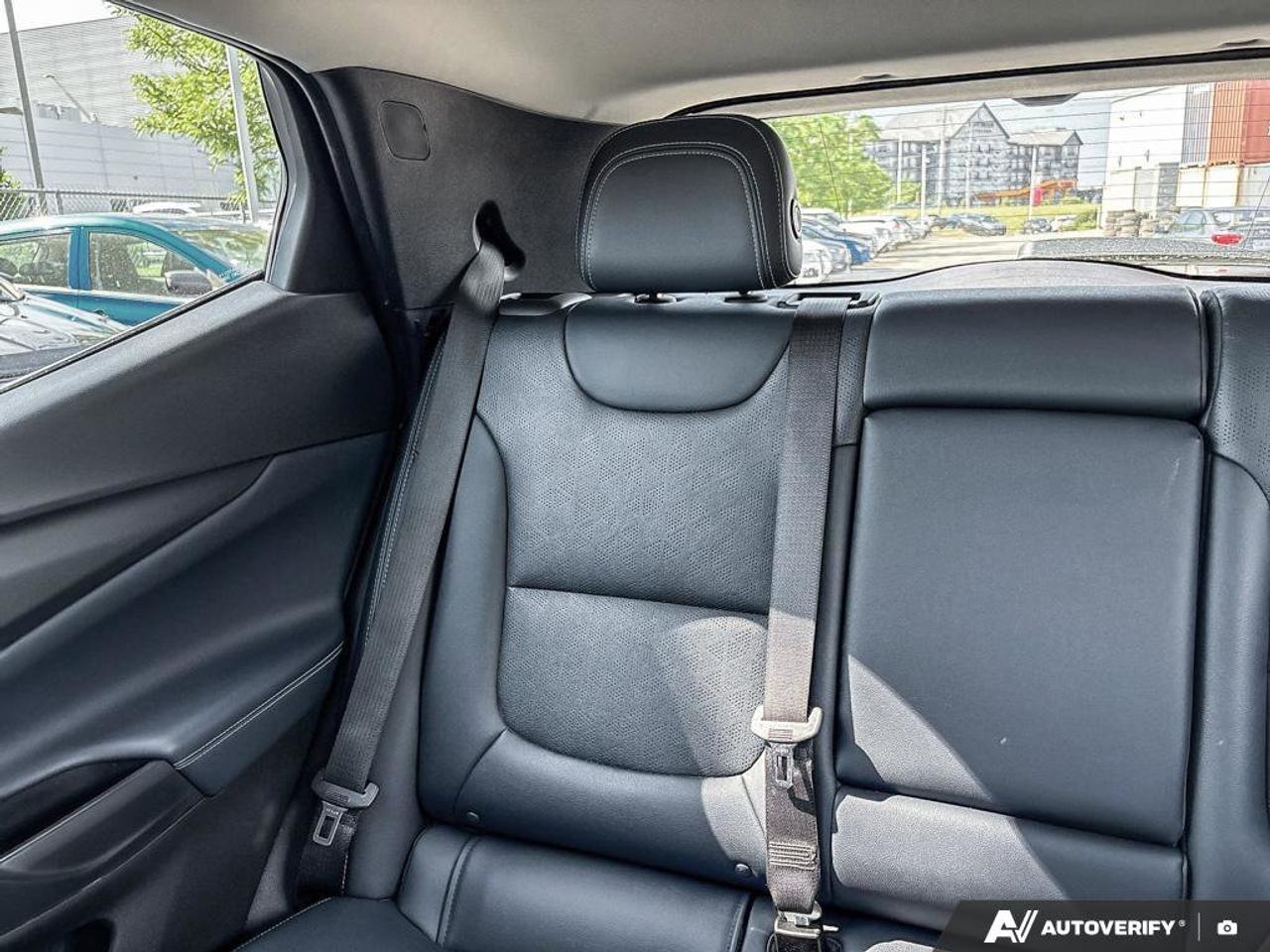2022 Chevrolet Bolt EUV Premier Photo