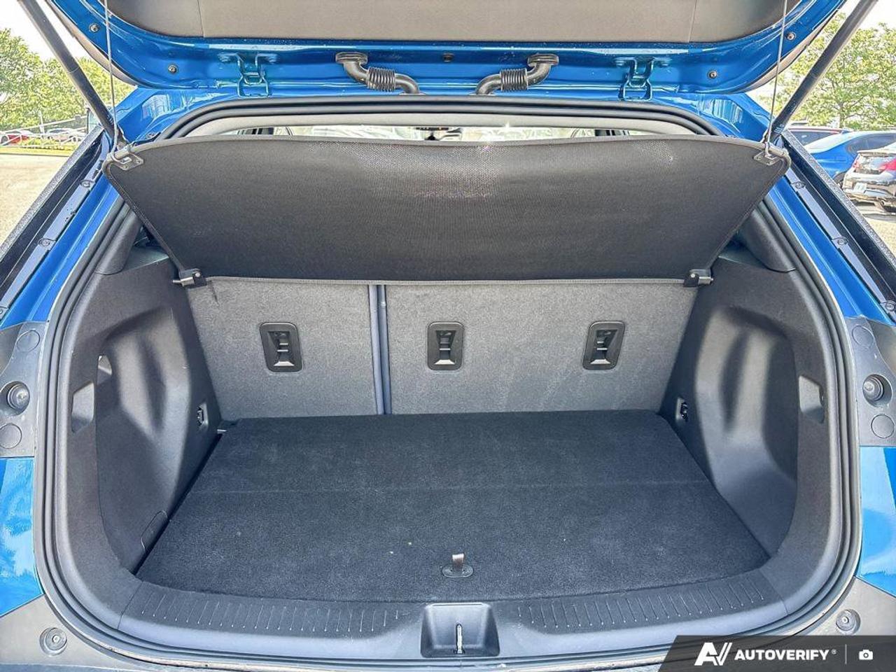 2022 Chevrolet Bolt EUV Premier Photo