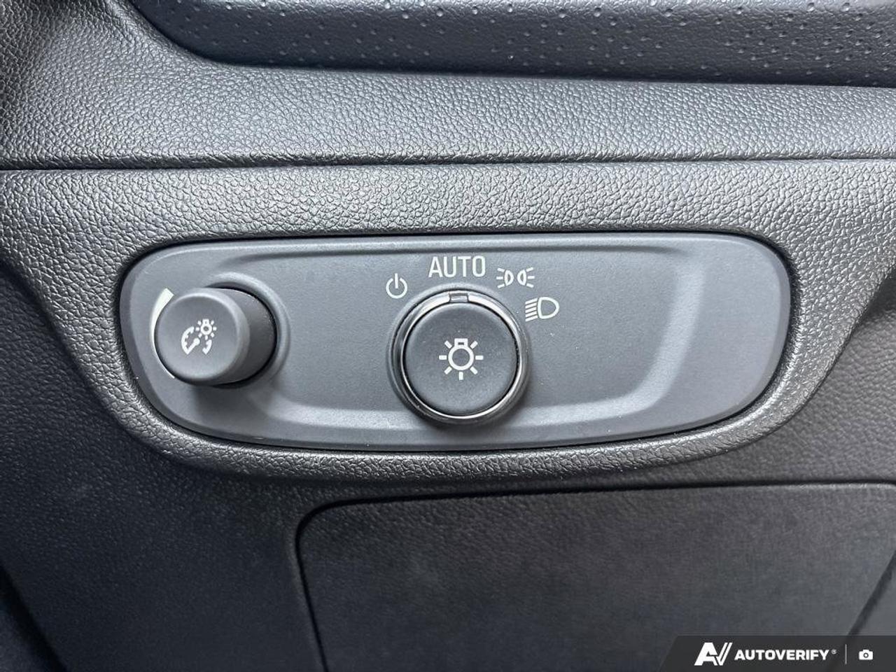 2022 Chevrolet Bolt EUV Premier Photo