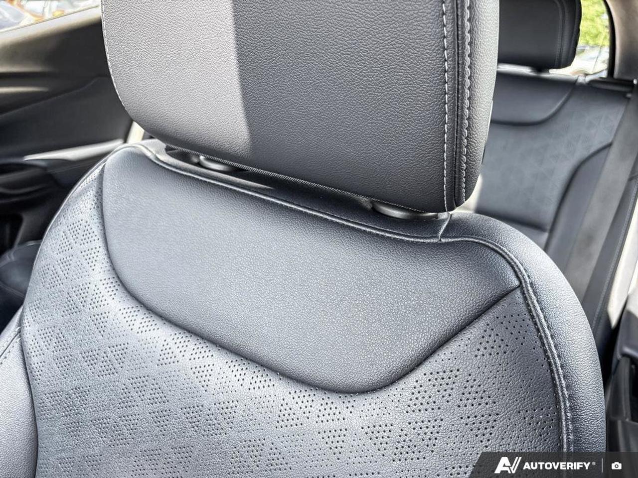 2022 Chevrolet Bolt EUV Premier Photo