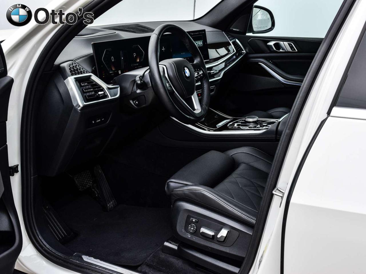 2024 BMW X5 xDrive40i Premium Essential Package 21inch Wheels Photo