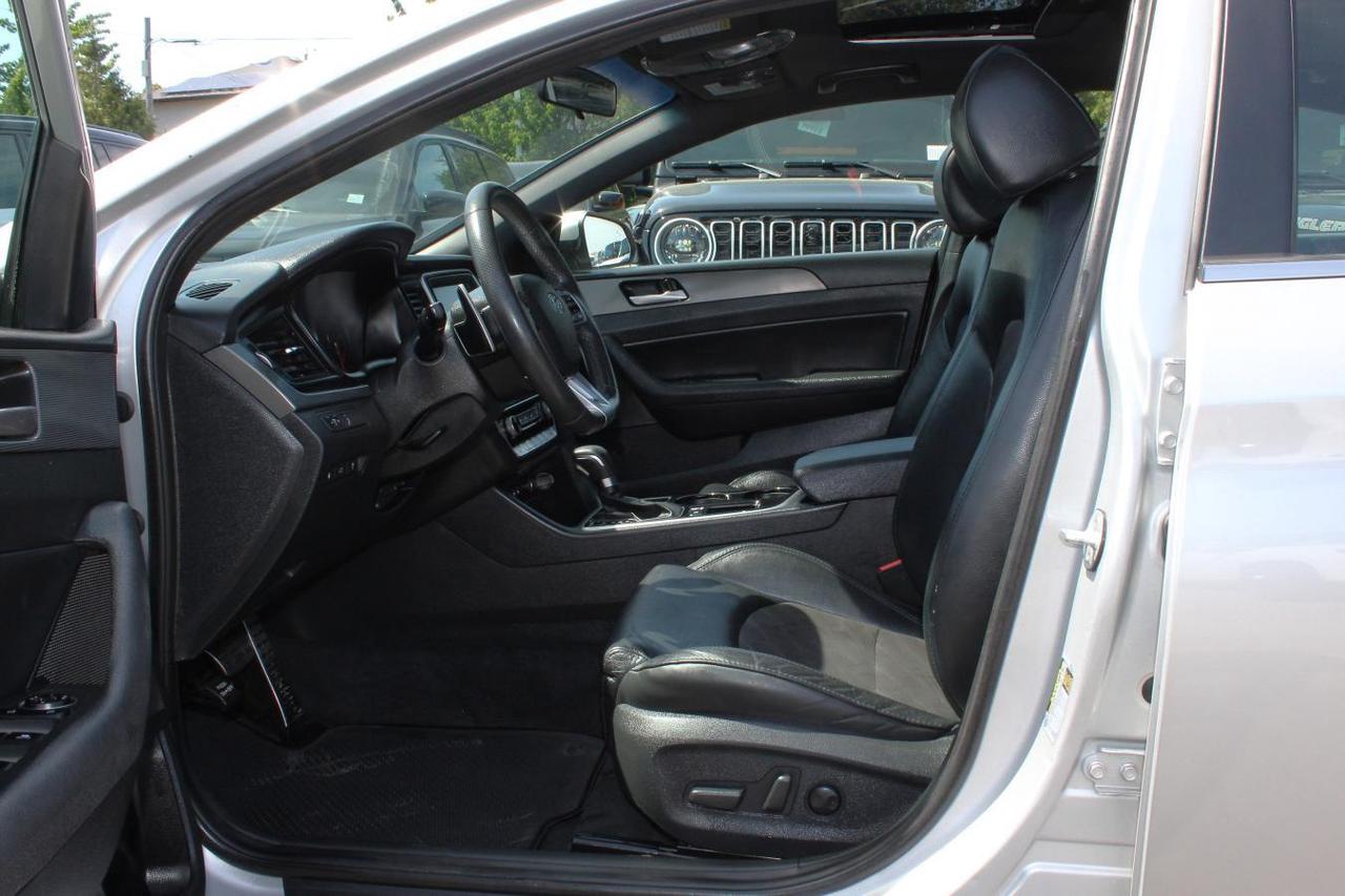 2019 Hyundai Sonata Sport  Sunroof BkpCam HtdSeats Photo