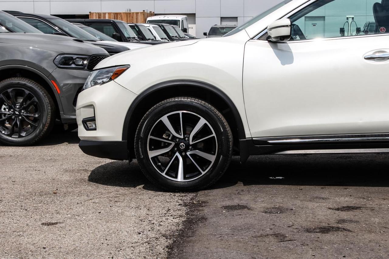 2017 Nissan Rogue SL AWD  Gps Moonroof SiriusXM BkpCam HtdSeats CDpl Photo