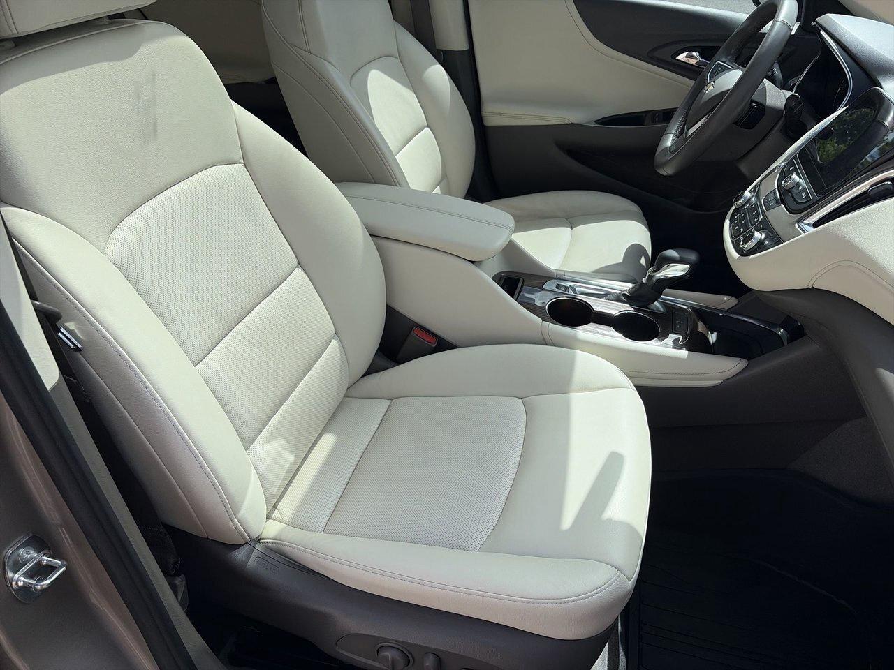 2023 Chevrolet Malibu 2LT Clean CarFax One Owner Photo