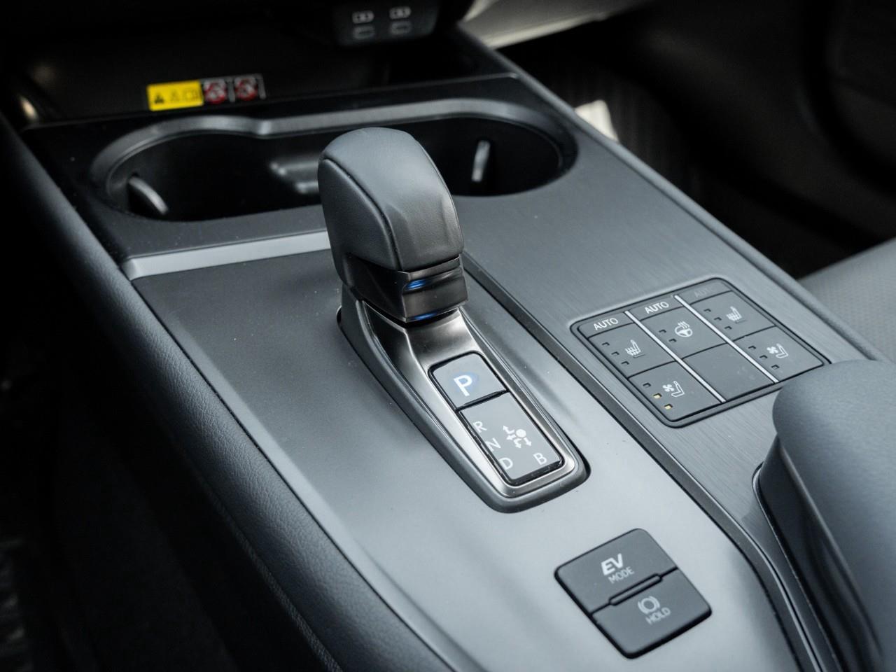 2025 Lexus UX 300H Base 4dr All-Wheel Drive Photo