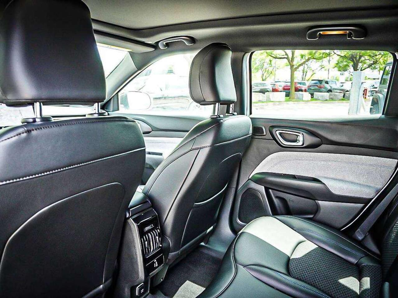 2025 Jeep Compass  Photo