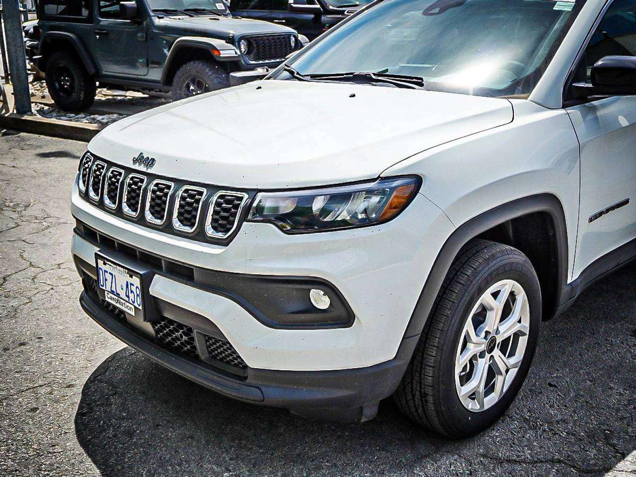 2025 Jeep Compass  Photo3