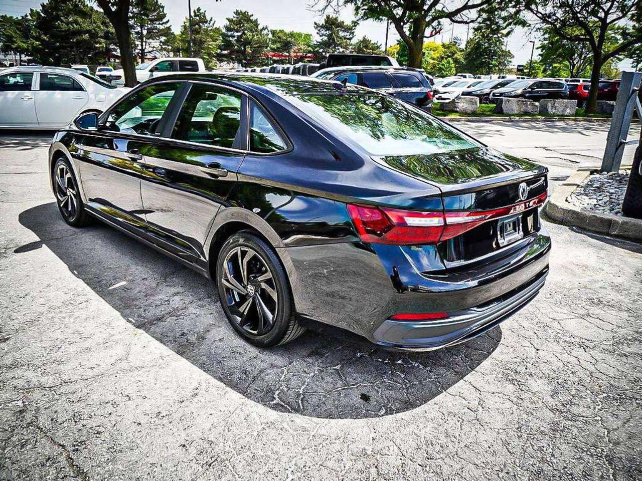 2025 Volkswagen Jetta  Photo