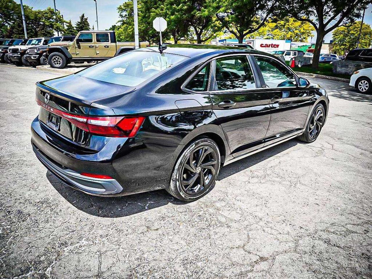 2025 Volkswagen Jetta  Photo