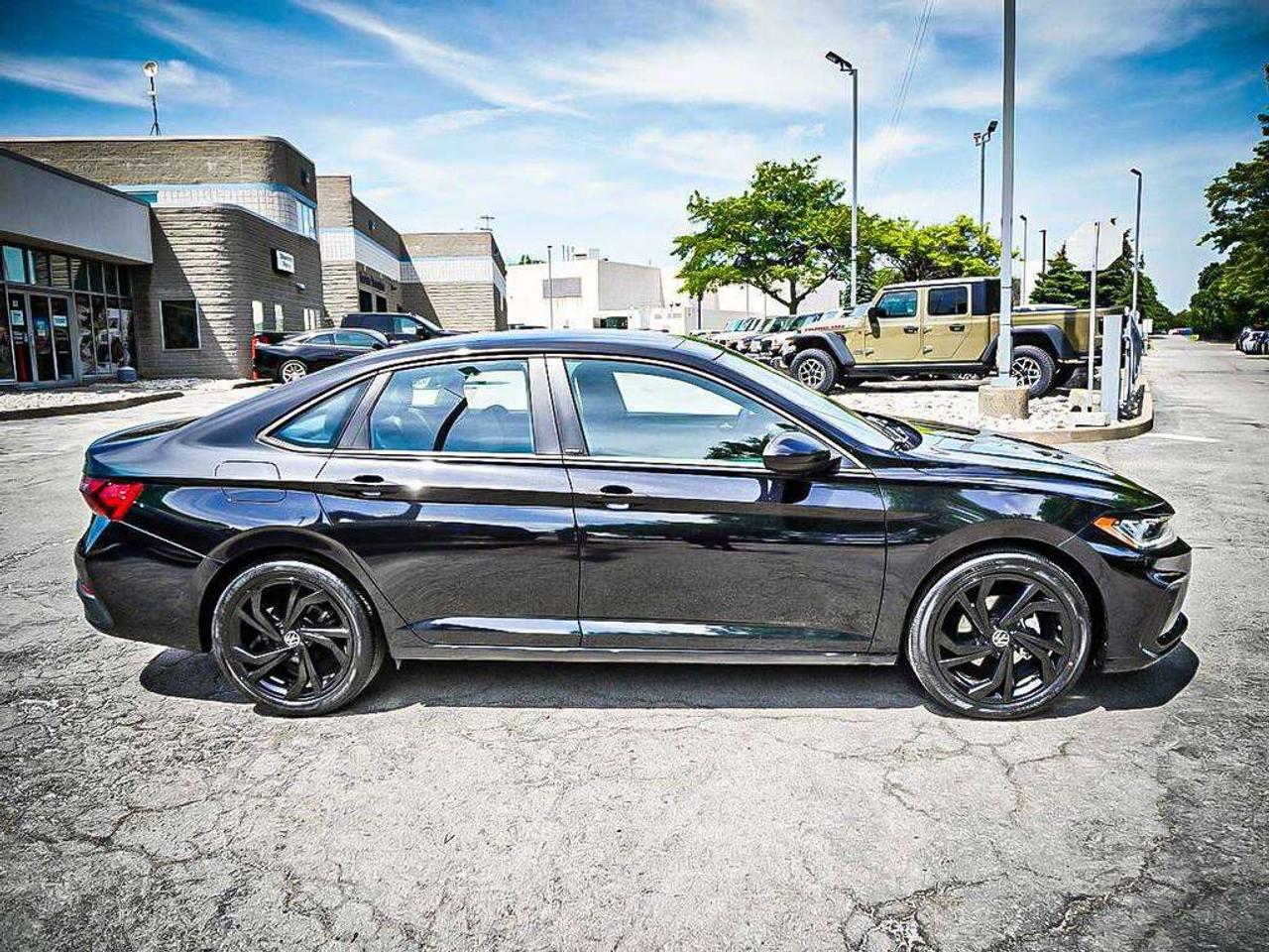 2025 Volkswagen Jetta  Photo
