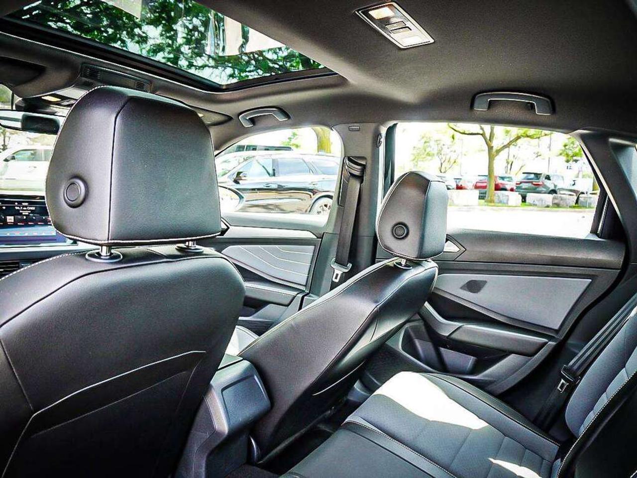 2025 Volkswagen Jetta  Photo