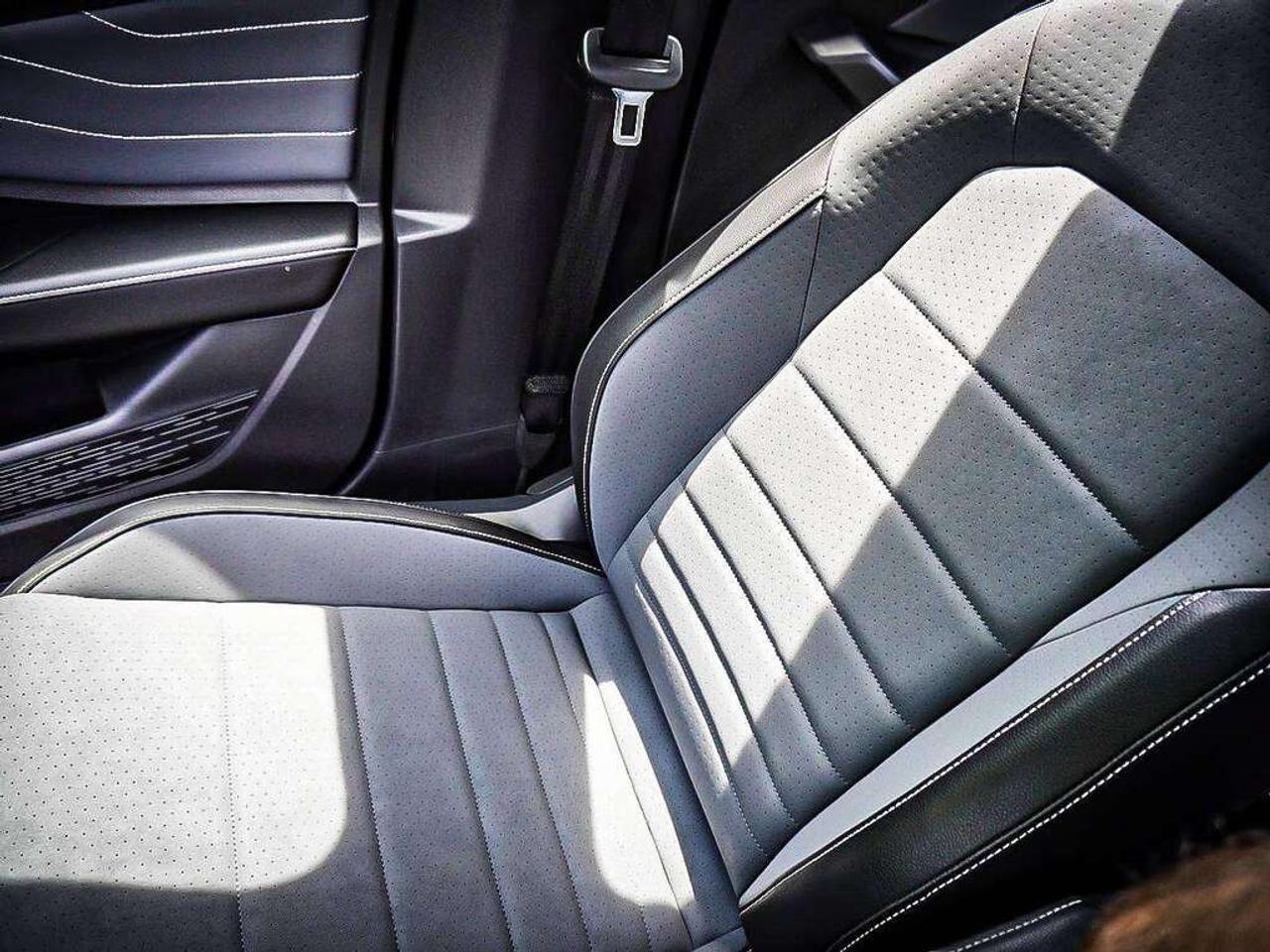 2025 Volkswagen Jetta  Photo
