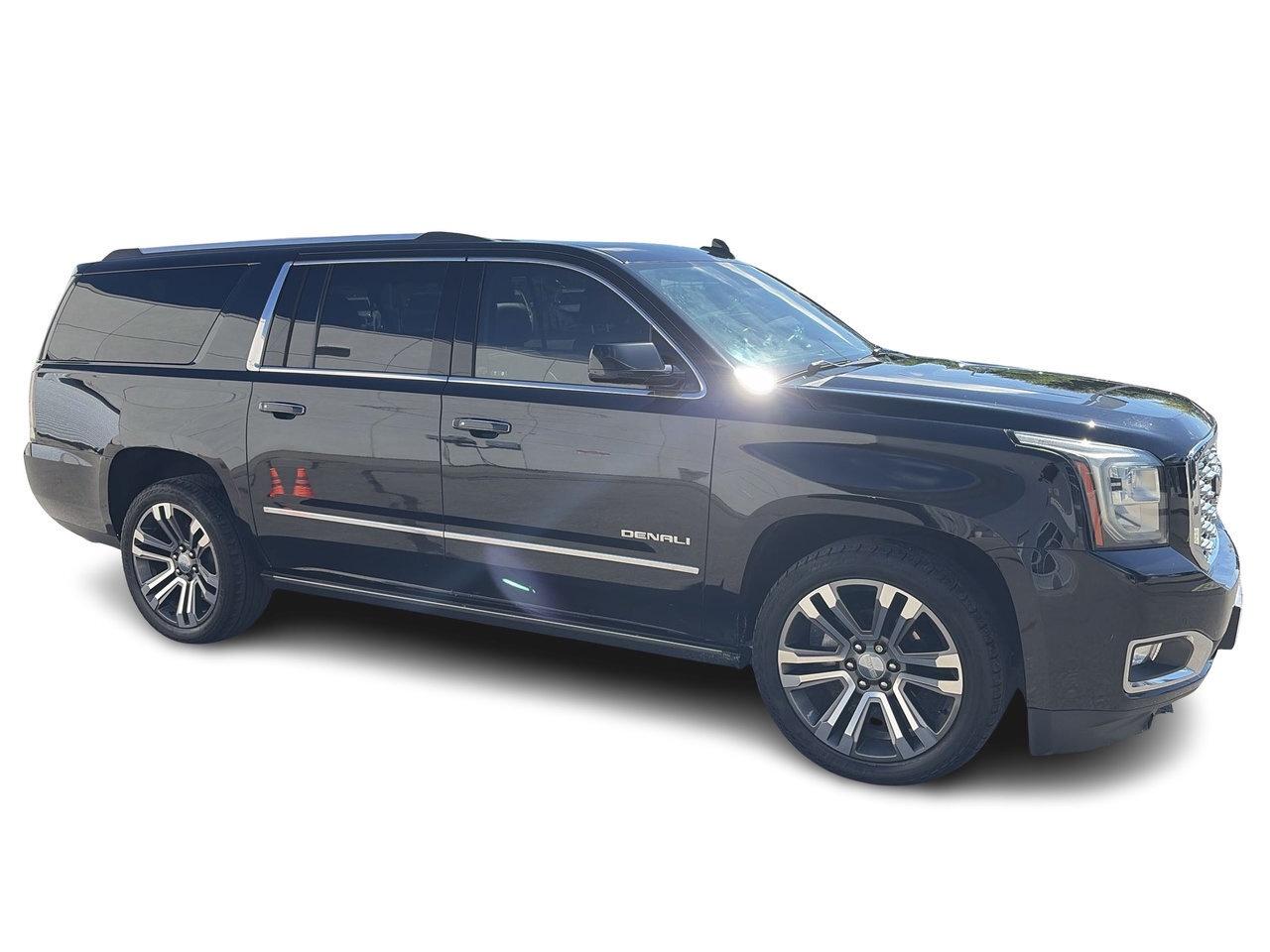2020 GMC Yukon XL 4x4 Denali Ultimate Package Rear Entertainment Pow Photo