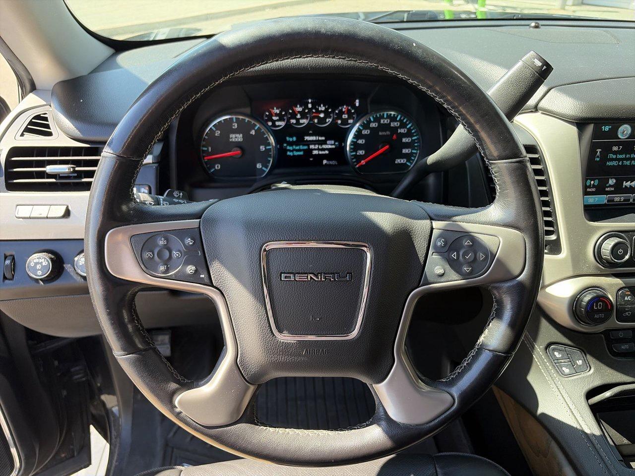 2020 GMC Yukon XL 4x4 Denali Ultimate Package Rear Entertainment Pow Photo