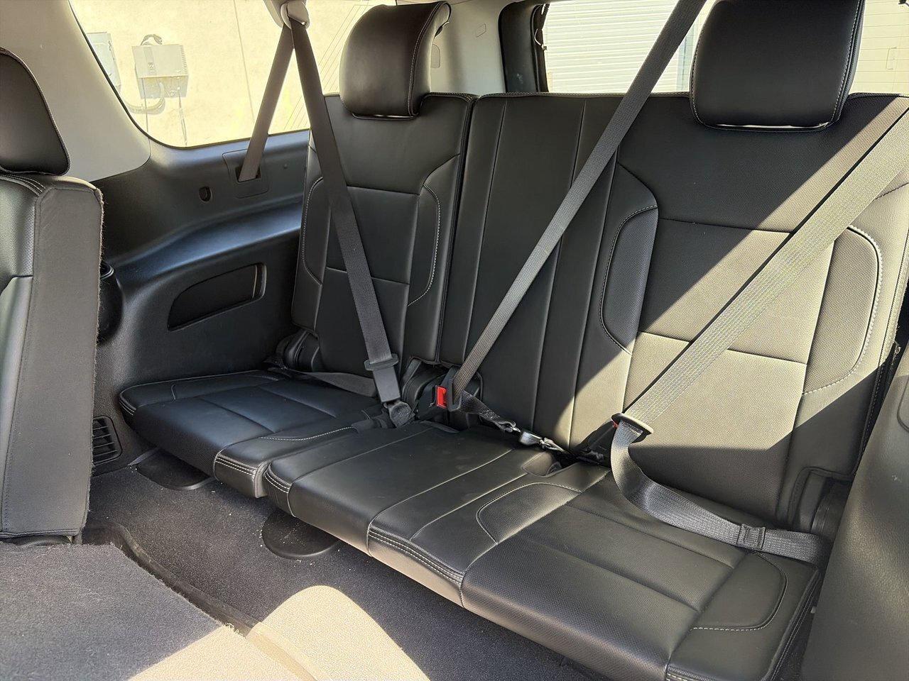 2020 GMC Yukon XL 4x4 Denali Ultimate Package Rear Entertainment Pow Photo