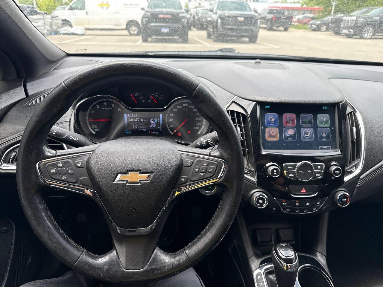 2017 Chevrolet Cruze LT - 6AT Diesel Huge Value Leather Photo