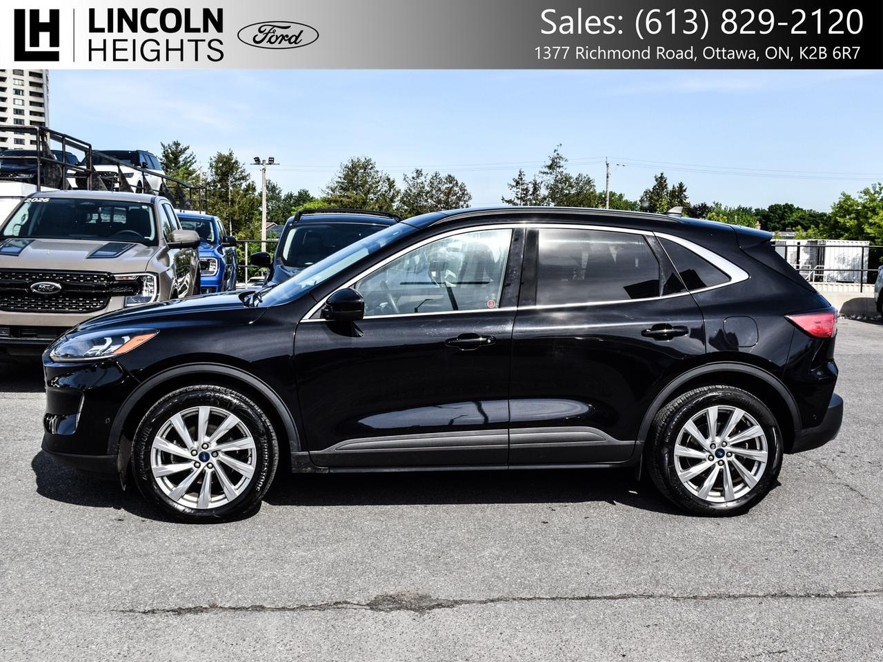 2022 Ford Escape  Photo2