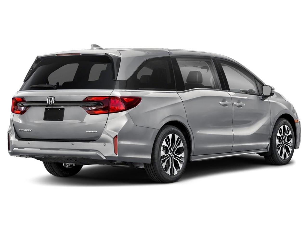 2026 Honda Odyssey Touring Passenger Van Photo2