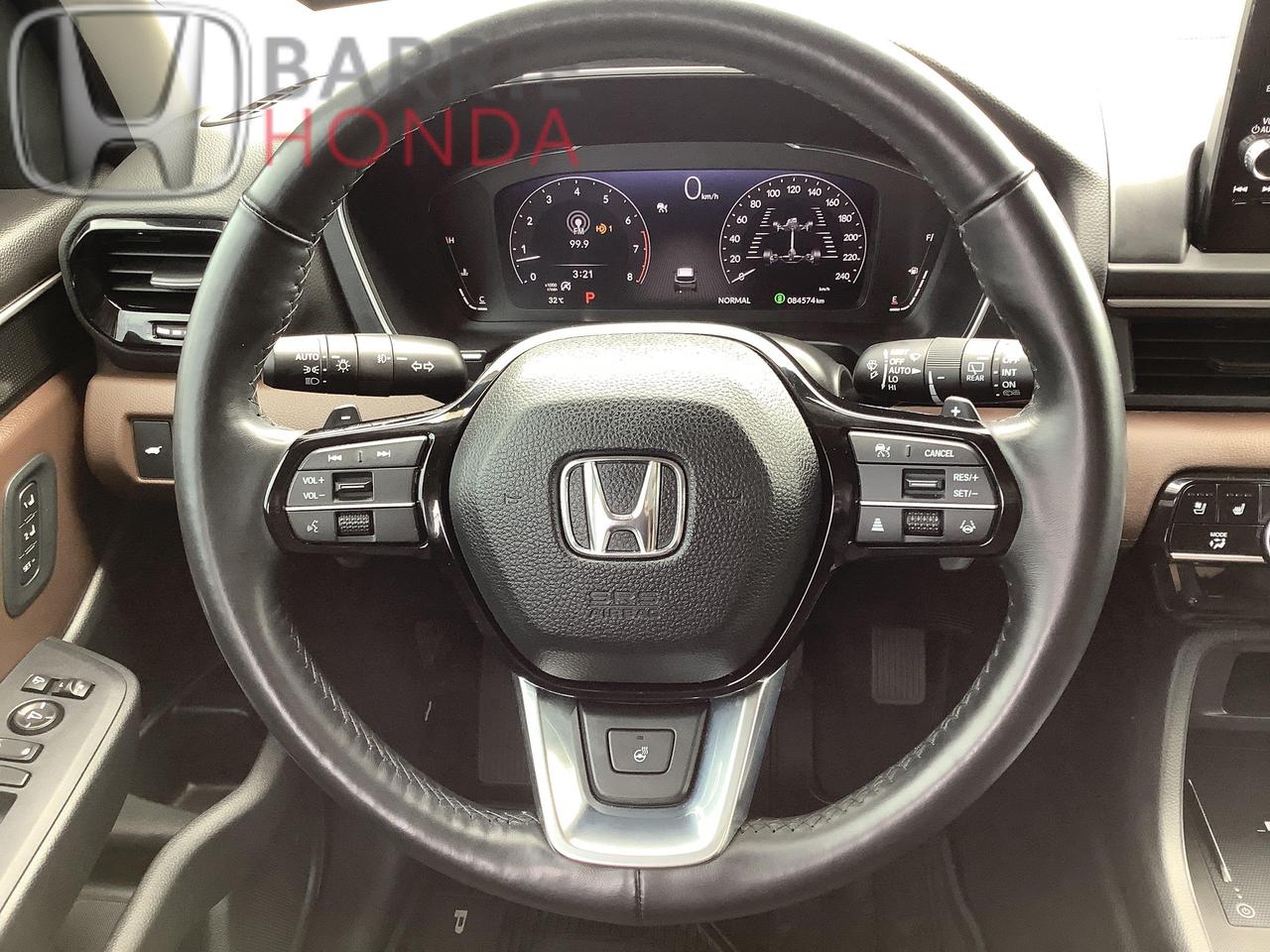 2023 Honda Pilot Touring 4dr All-Wheel Drive Photo