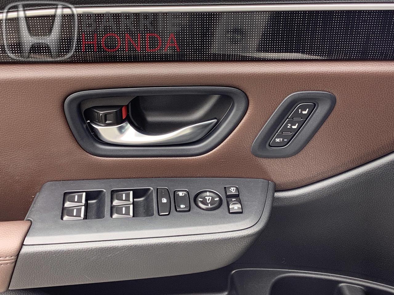 2023 Honda Pilot Touring 4dr All-Wheel Drive Photo