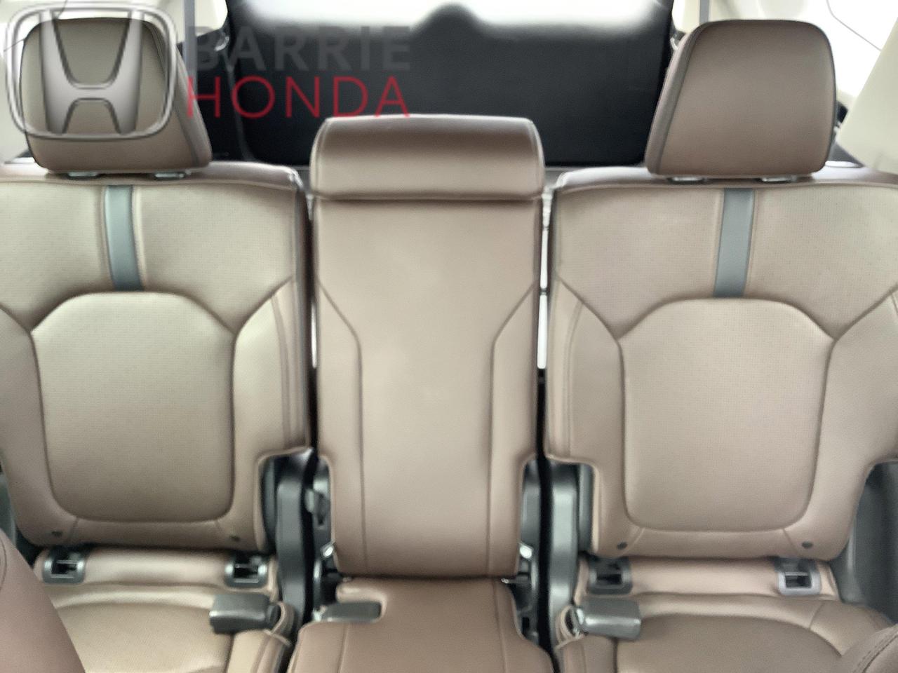 2023 Honda Pilot Touring 4dr All-Wheel Drive Photo
