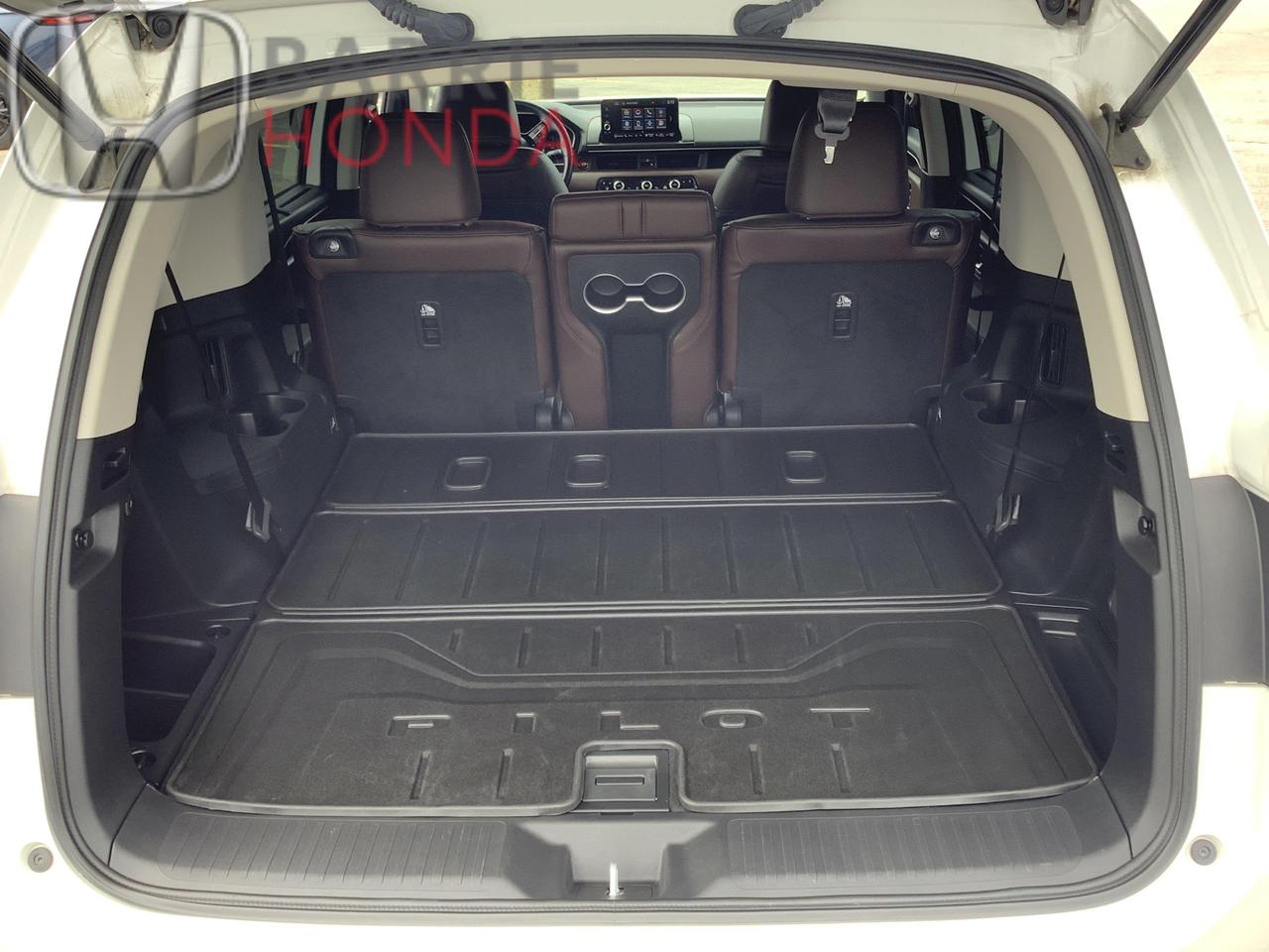2023 Honda Pilot Touring 4dr All-Wheel Drive Photo