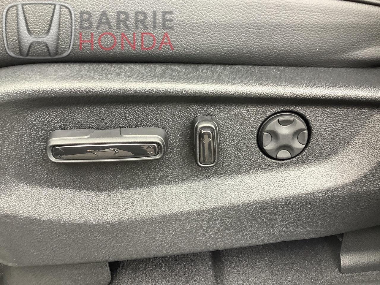 2026 Honda Odyssey Black Edition Passenger Van Photo4