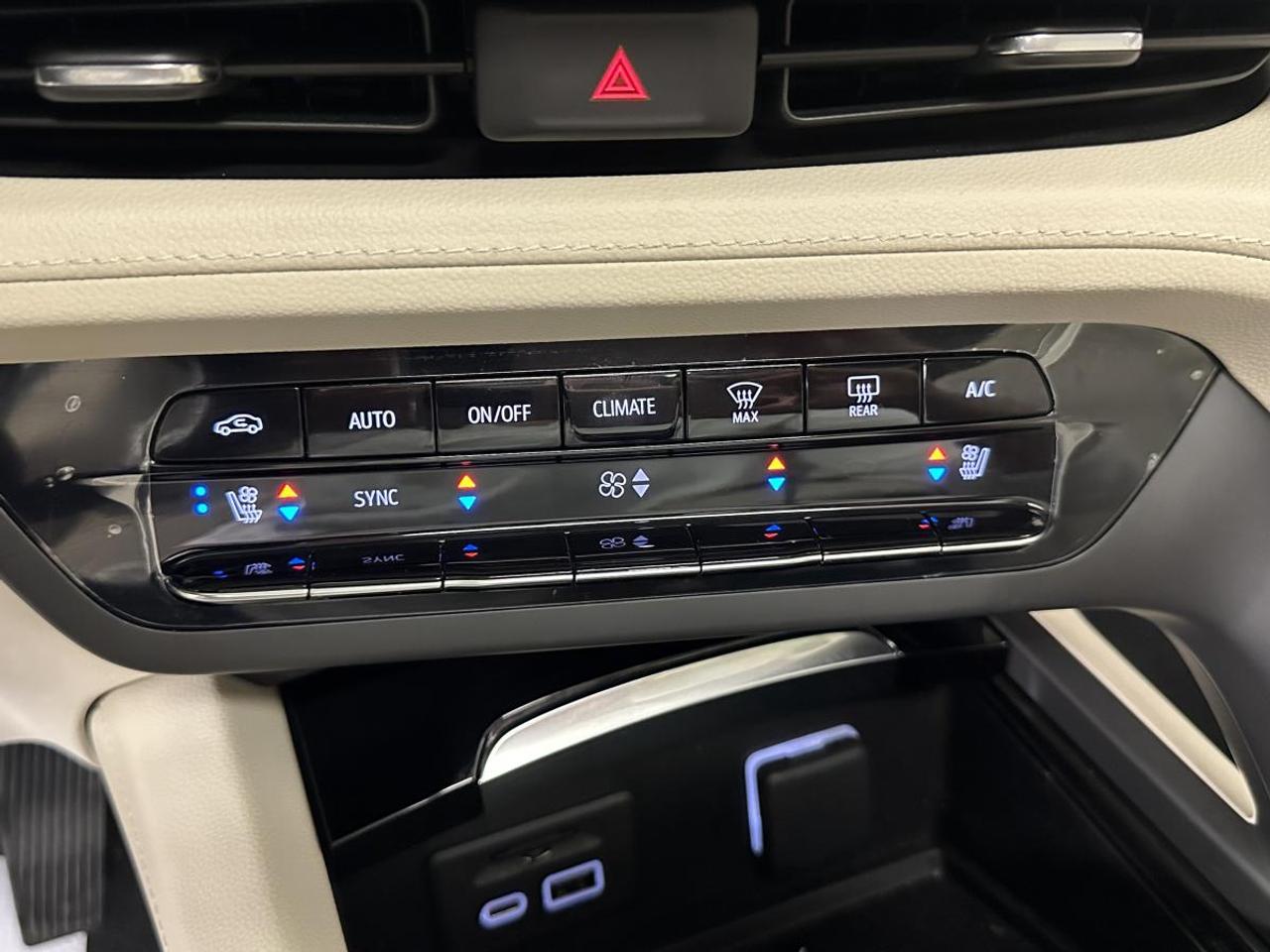 2023 Buick Envision  Photo